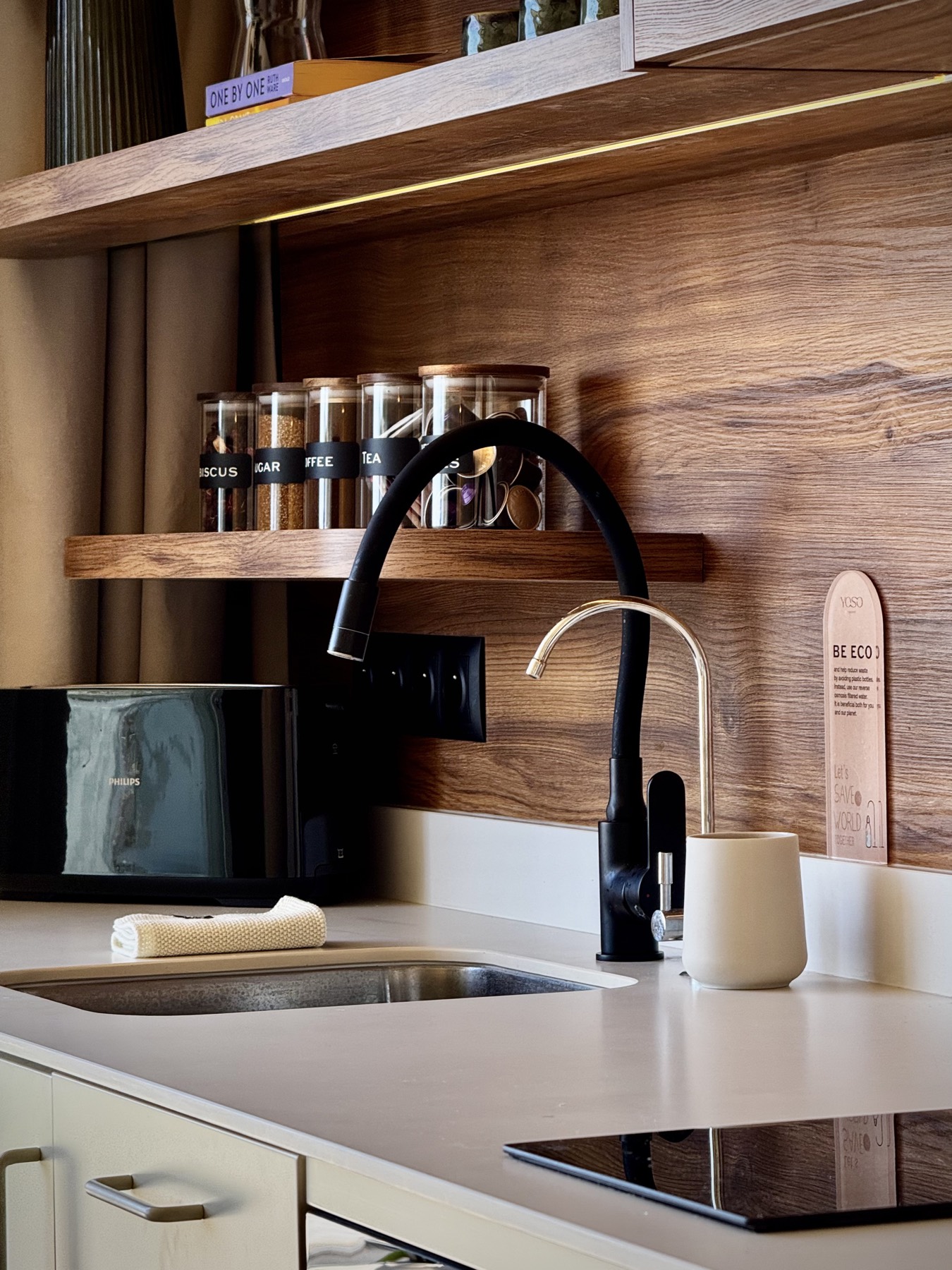 Fully equipped kitchen