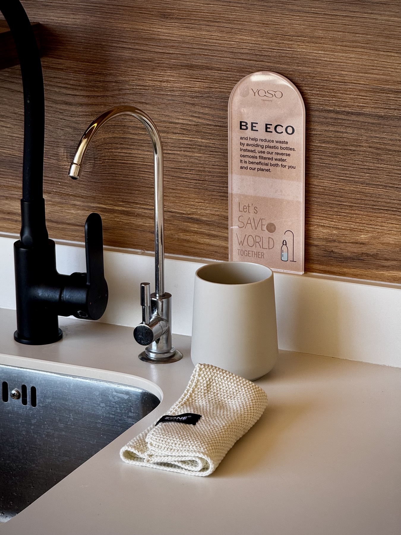 The reverse-osmosis water tap in the kitchen
